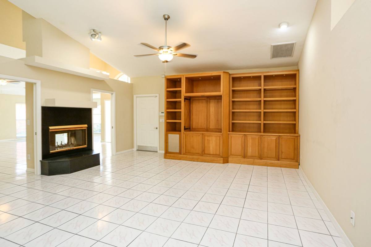 House for rent at 1040 Moon Lake Dr, Naples, FL 34104