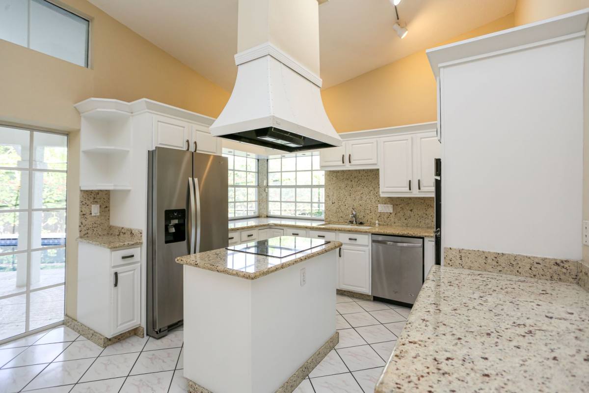 House for rent at 1040 Moon Lake Dr, Naples, FL 34104
