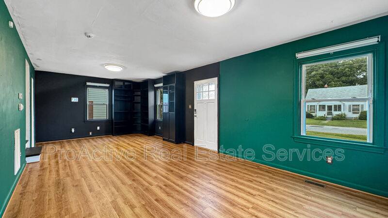 House for rent at 607 Lee St, Hampton, VA 23669