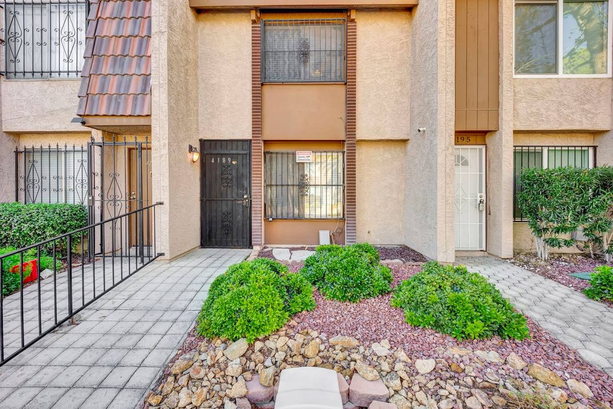 Townhouse for rent at 4189 Mississippi Ave, Las Vegas, NV 89103