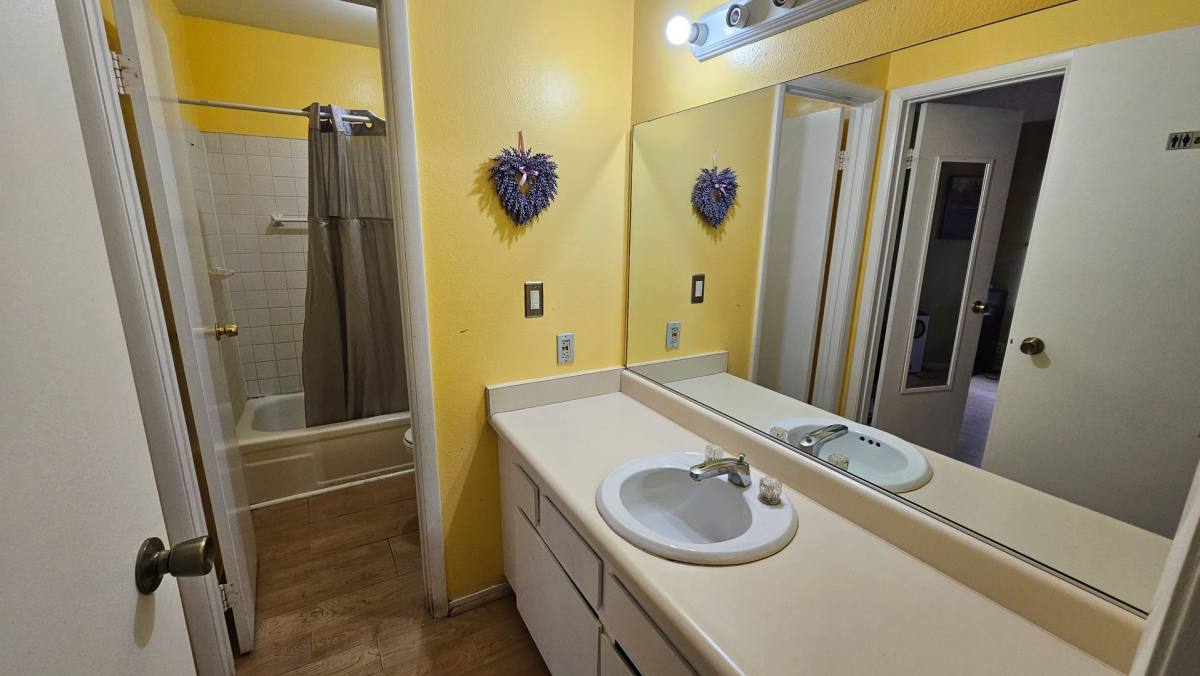Townhouse for rent at 4189 Mississippi Ave, Las Vegas, NV 89103