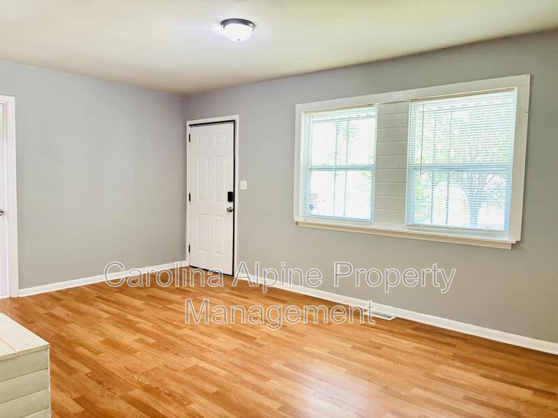House for rent at 1030 Caldwell St, Statesville, NC 28677