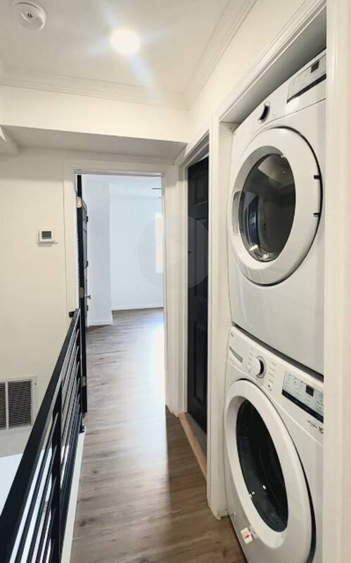 Apartment for rent at 1807 W Albanus St #2, Philadelphia, PA 19141