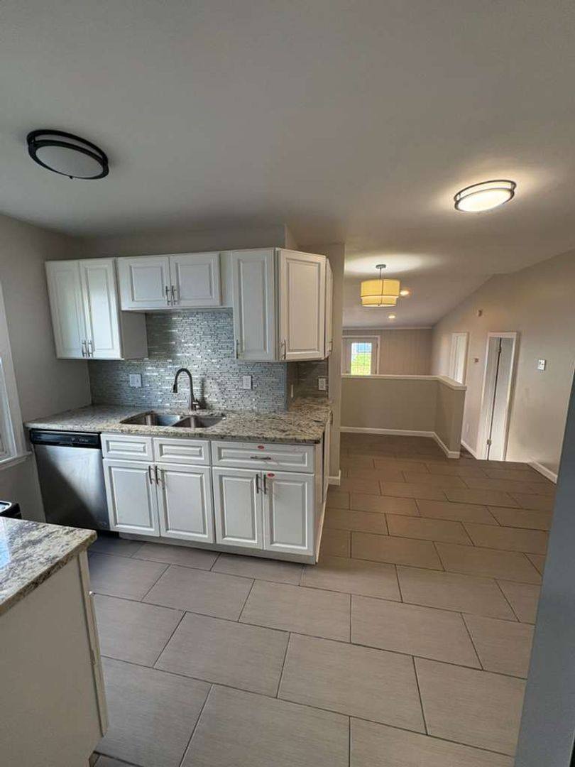 House for rent at 4461 Groveland Rd, Cleveland, OH 44118