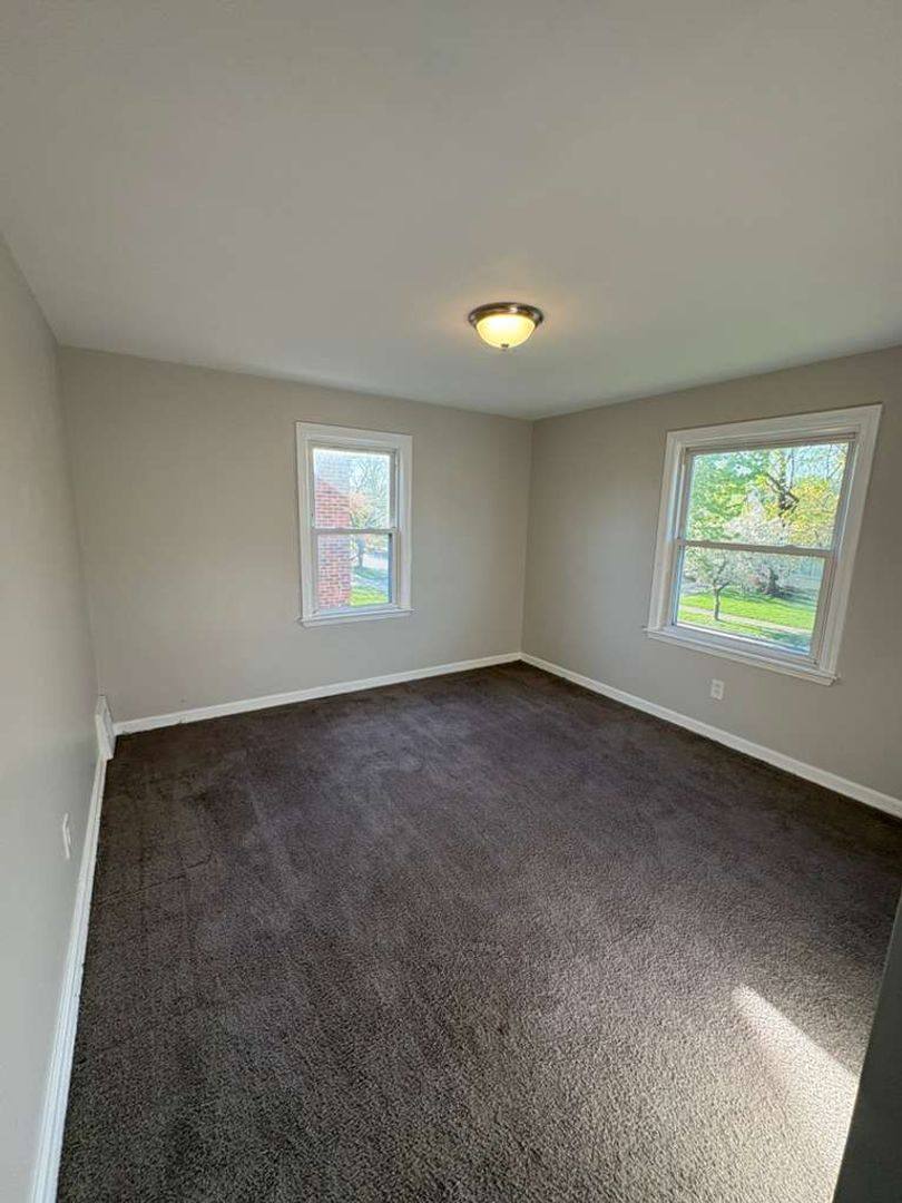 House for rent at 4461 Groveland Rd, Cleveland, OH 44118