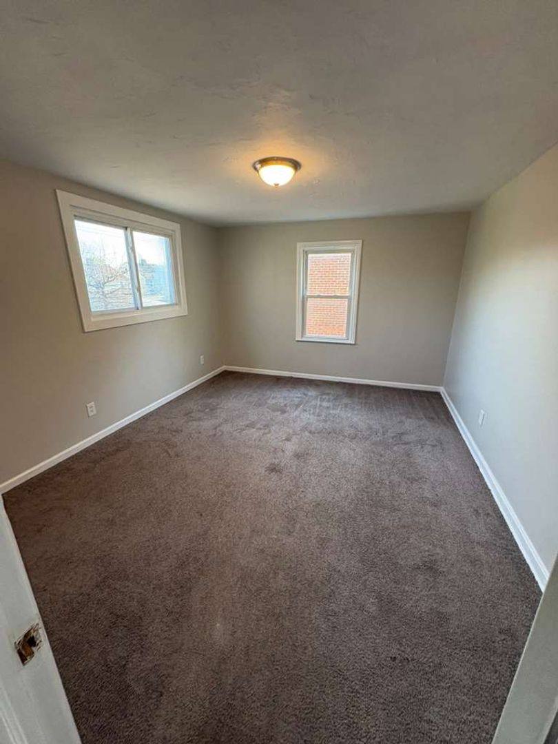 House for rent at 4461 Groveland Rd, Cleveland, OH 44118