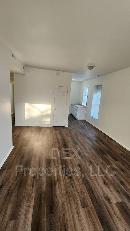 Apartment for rent at 5096 Minerva Ave #C, Saint Louis, MO 63113