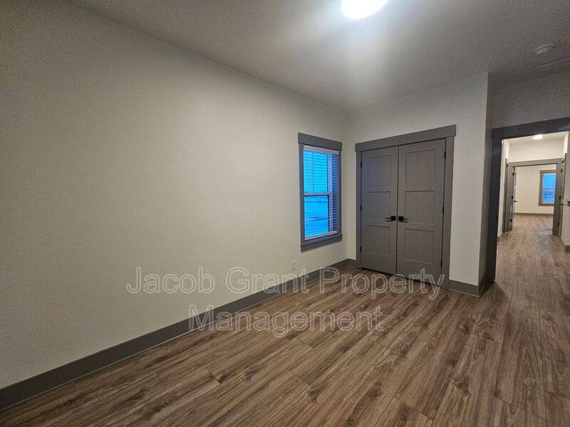 Townhouse for rent at 5157 N Beach Dr, Idaho Falls, ID 83401