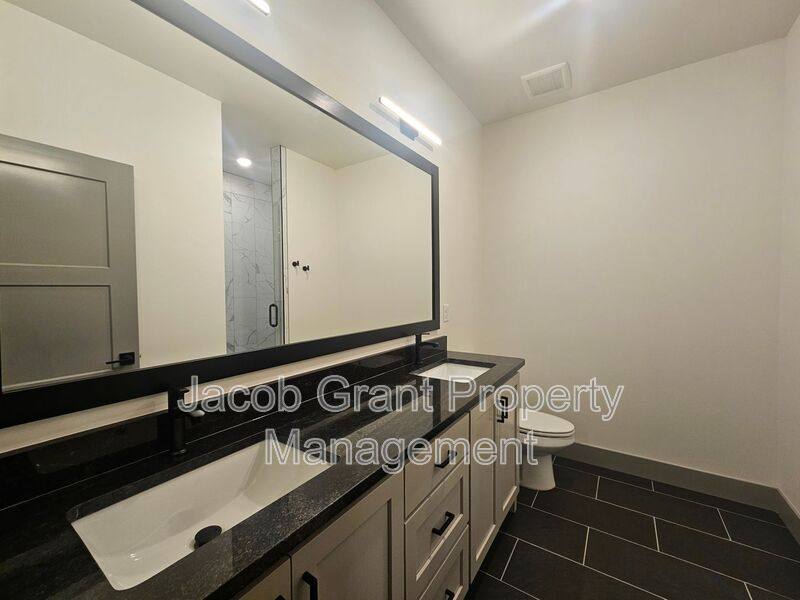Townhouse for rent at 5157 N Beach Dr, Idaho Falls, ID 83401