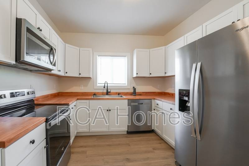 House for rent at 909 Saint Peter St, Indianapolis, IN 46203