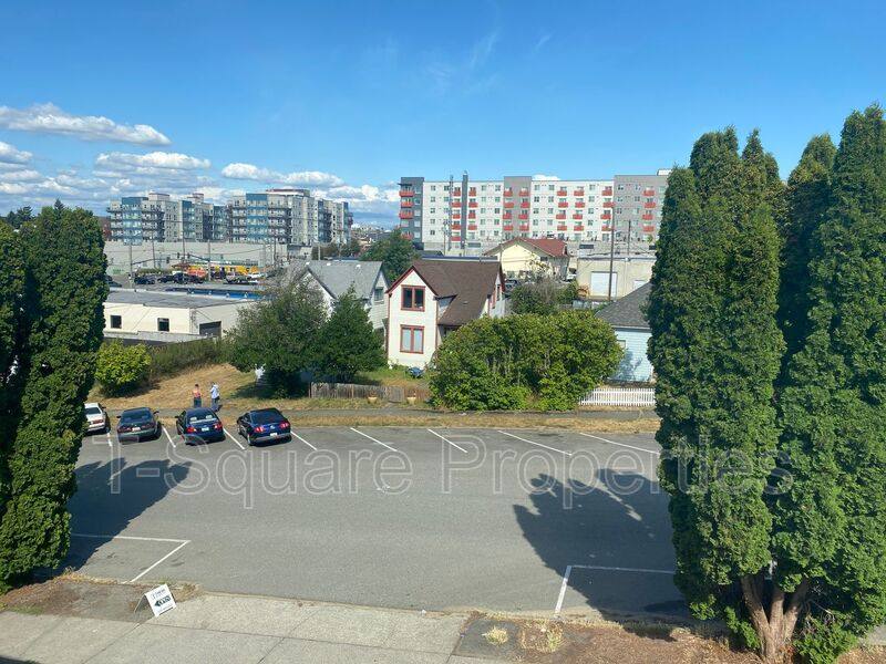 Condo for rent at 2918 Nassau St #101, Everett, WA 98201