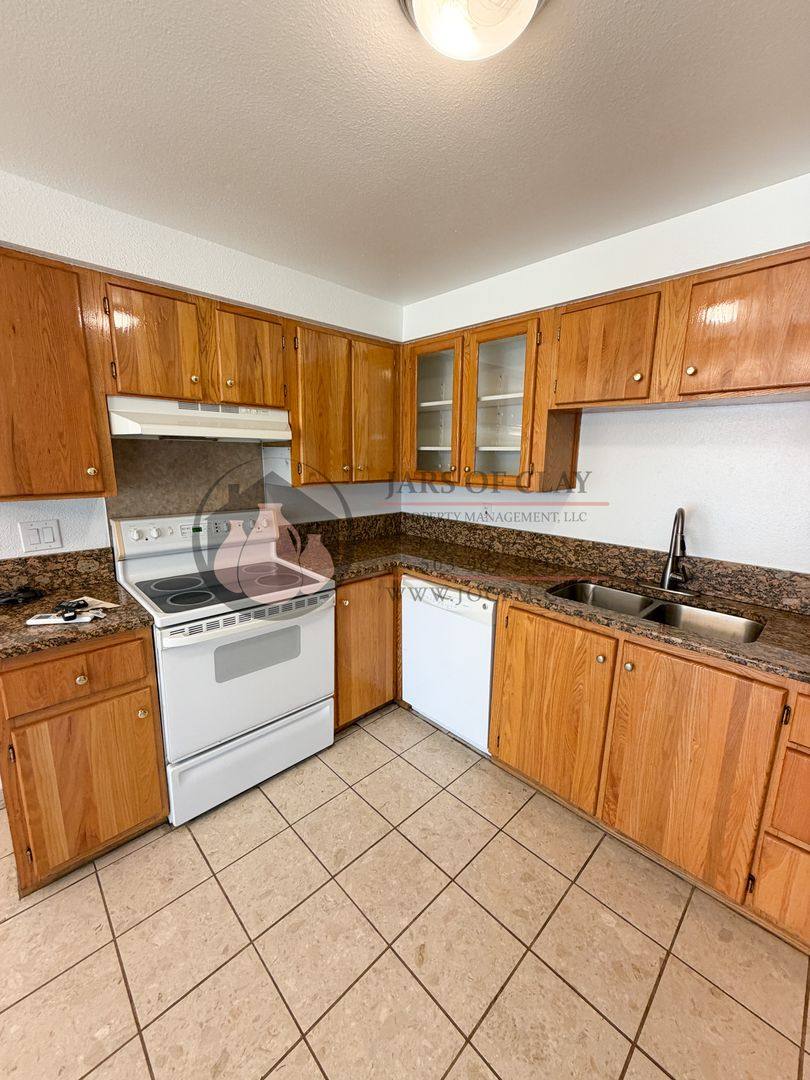 House for rent at 3370 Beacon Court NE, Salem, OR 97301