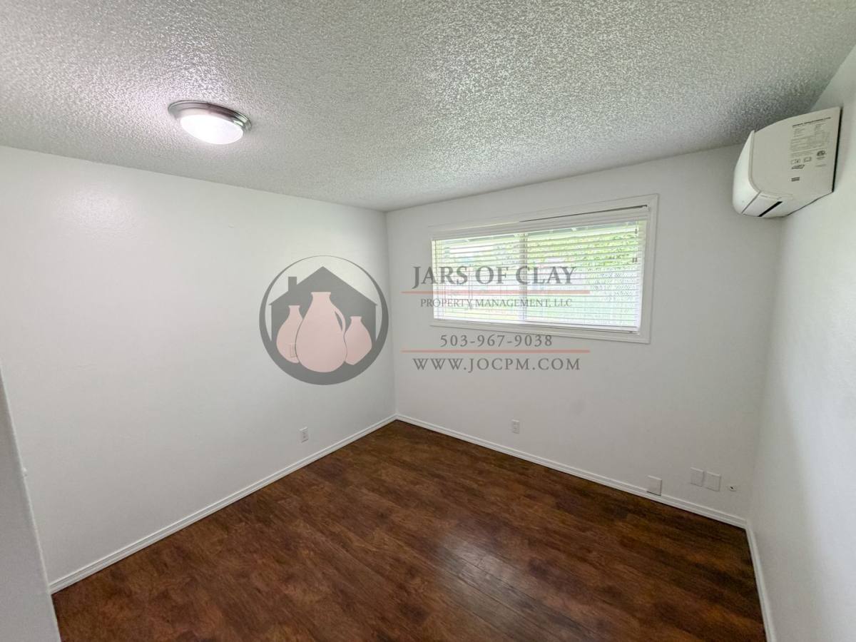 House for rent at 3370 Beacon Court NE, Salem, OR 97301