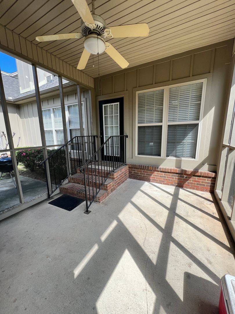 Townhouse for rent at 1630 Academy Dr, Auburn, AL 36830