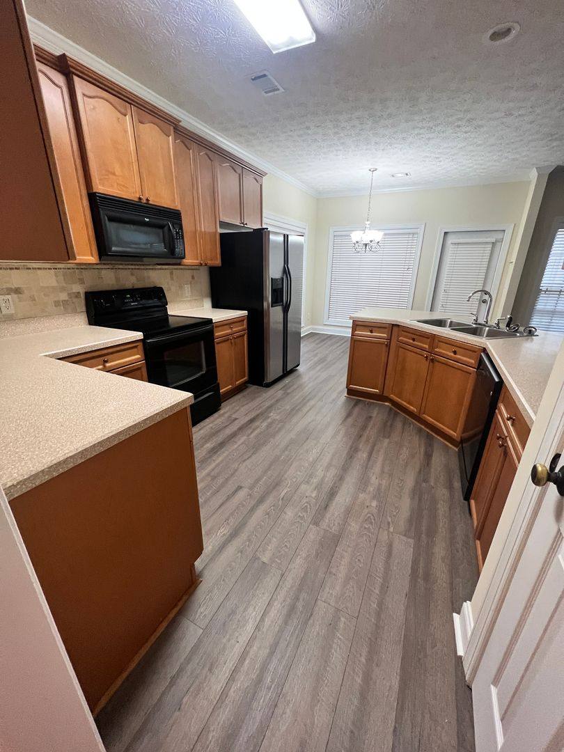 Townhouse for rent at 1630 Academy Dr, Auburn, AL 36830