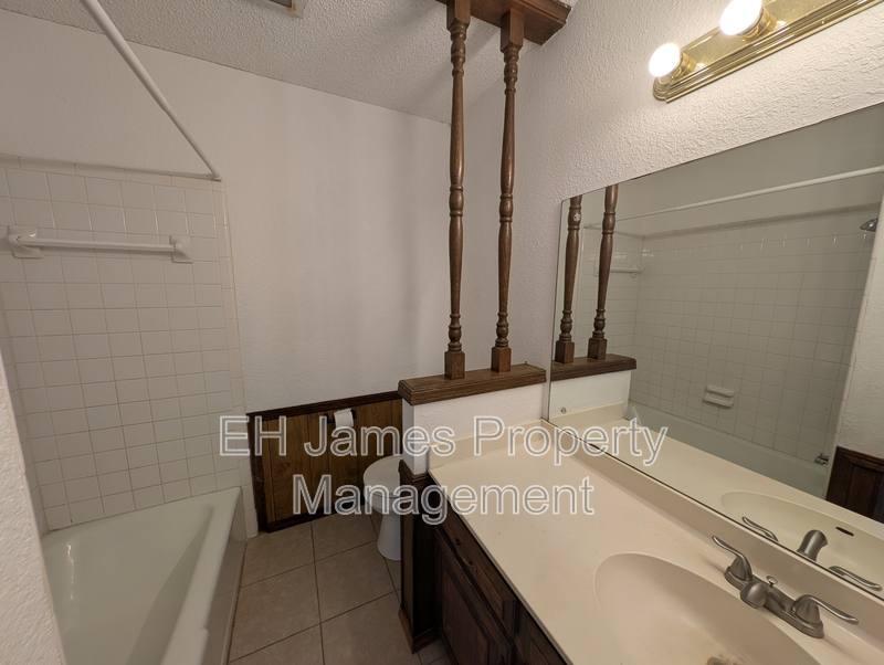 House for rent at 9902 E 22nd Place, Tulsa, OK 74129