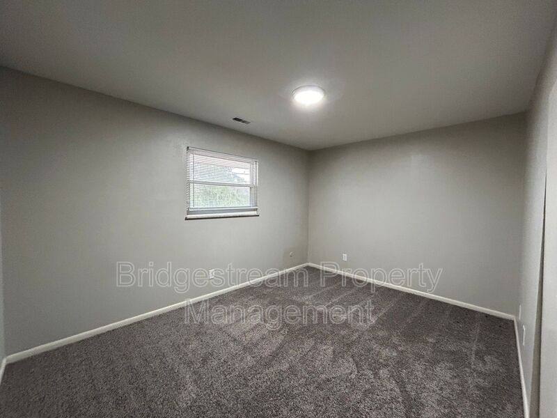 Apartment for rent at 7835 N Main St #8, Dayton, OH 45415