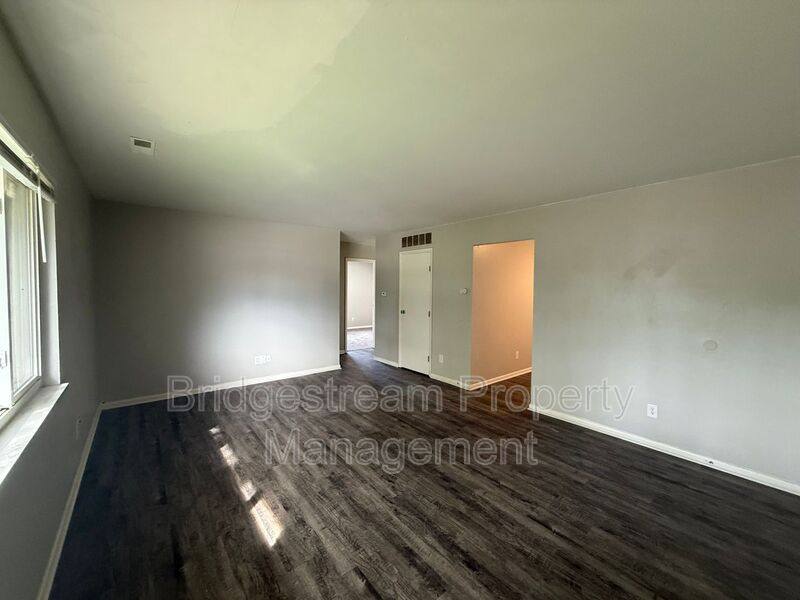 Apartment for rent at 7835 N Main St #8, Dayton, OH 45415