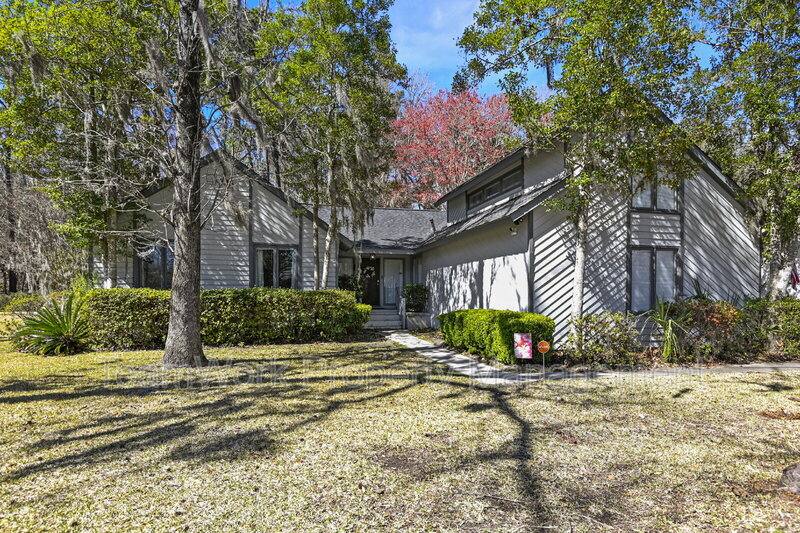 House for rent at 18 Shadowmoss Parkway, Charleston, SC 29414