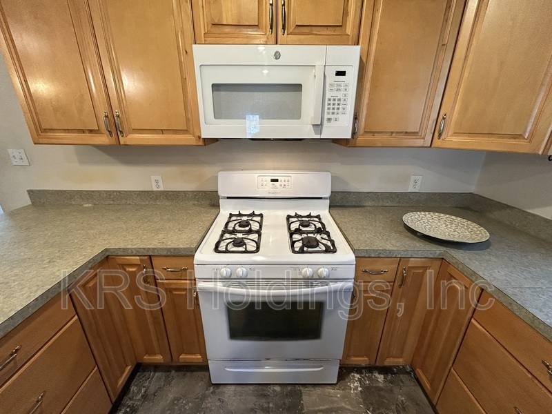 House for rent at 409 E Lorengo Ave, Norfolk, VA 23503