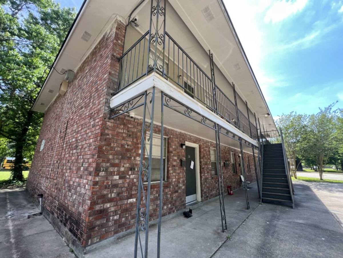Apartment for rent at 4114 Florida St, Zachary, LA 70791