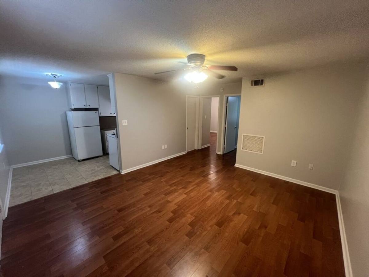 Apartment for rent at 4114 Florida St, Zachary, LA 70791