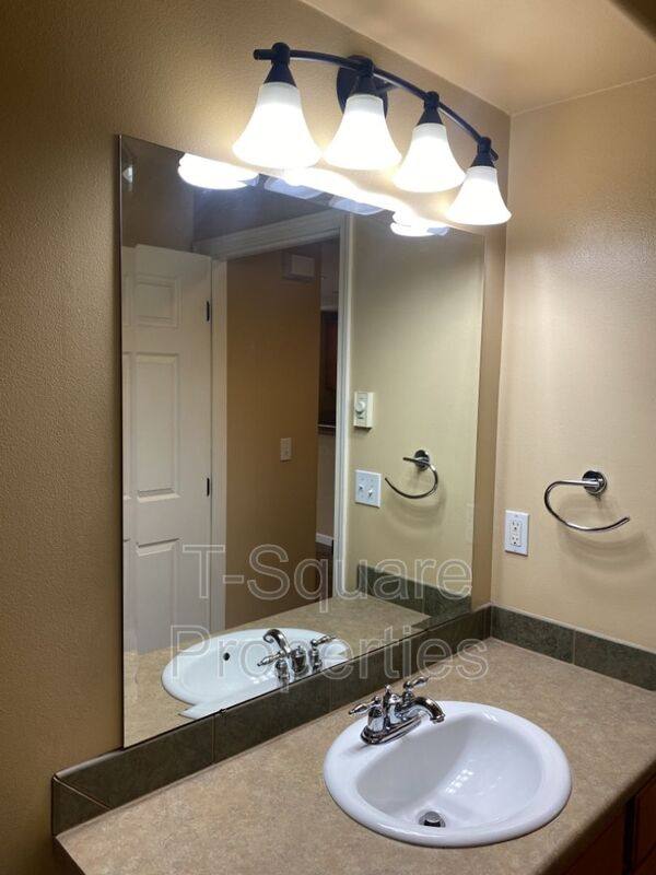 Apartment for rent at 17917 95th Place NE #203, Bothell, WA 98011