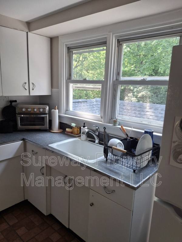 Apartment for rent at 2008 Maple Ave #B, Haddon Heights, NJ 08035