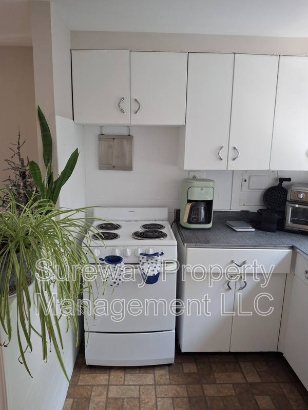 Apartment for rent at 2008 Maple Ave #B, Haddon Heights, NJ 08035