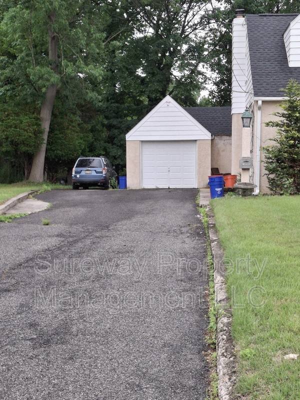 Apartment for rent at 2008 Maple Ave #B, Haddon Heights, NJ 08035