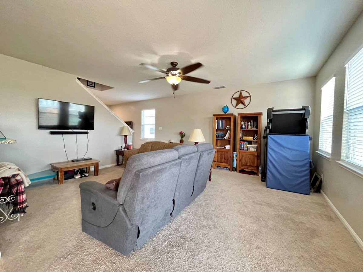 Condo for rent at 12227 Stratsburg, San Antonio, TX 78252