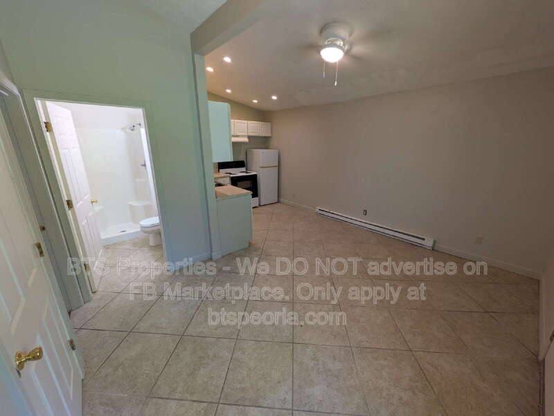 Apartment for rent at 5917 W Plank Rd #6, Peoria, IL 61604