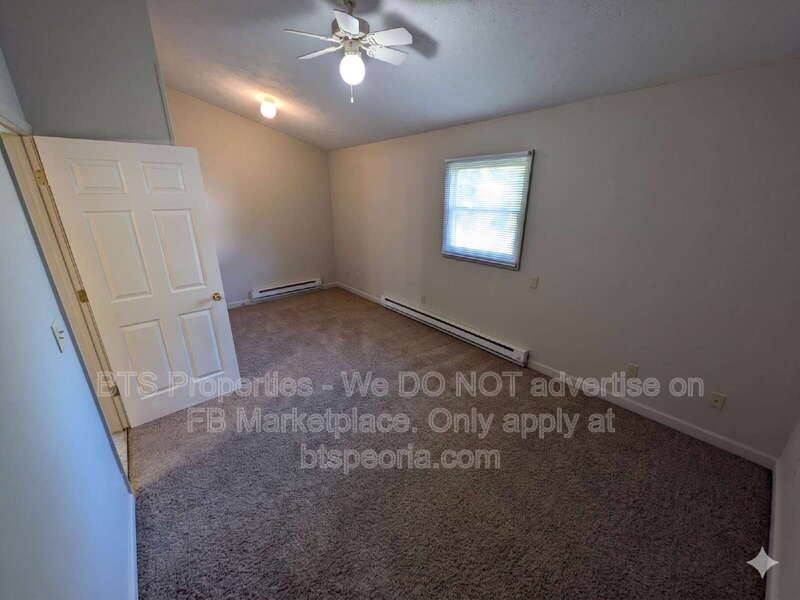 Apartment for rent at 5917 W Plank Rd #6, Peoria, IL 61604