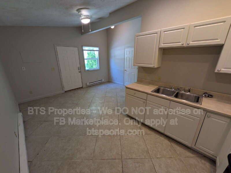 Apartment for rent at 5917 W Plank Rd #6, Peoria, IL 61604