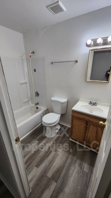 Apartment for rent at 1320 Academy Ave #A, Saint Louis, MO 63113