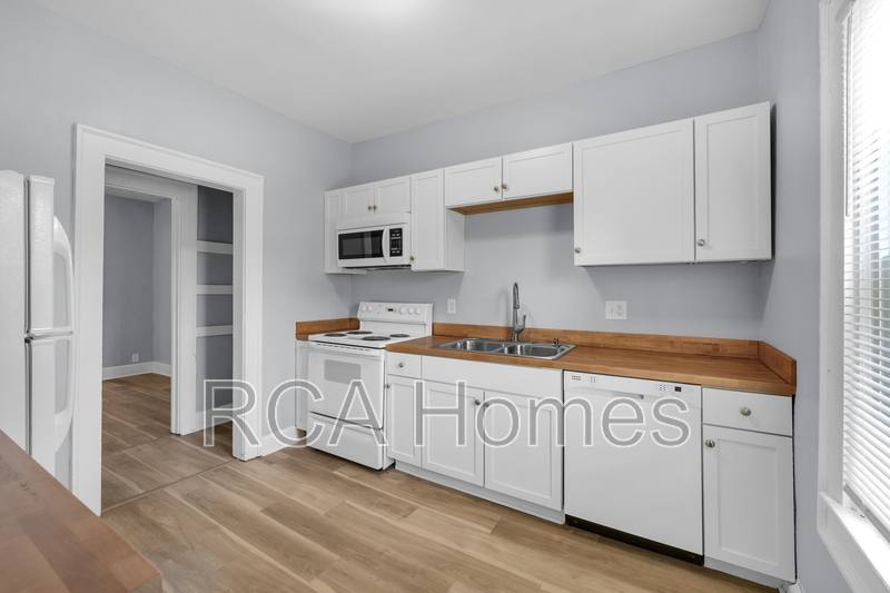 House for rent at 1113 N Oxford St, Indianapolis, IN 46201