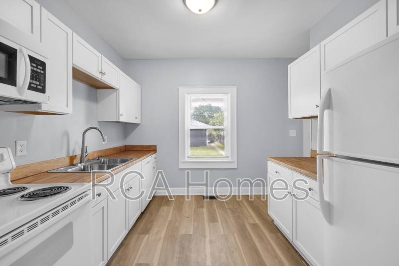 House for rent at 1113 N Oxford St, Indianapolis, IN 46201