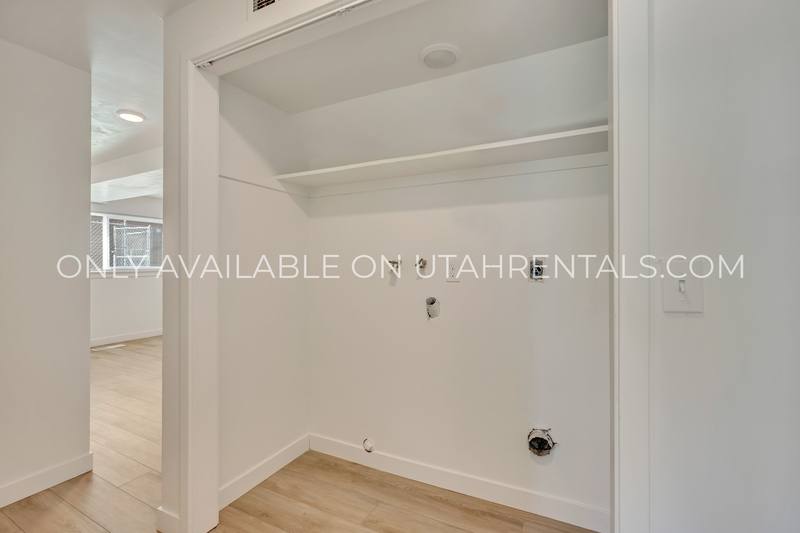 Apartment for rent at 1537 S 450 E, Orem, UT 84058
