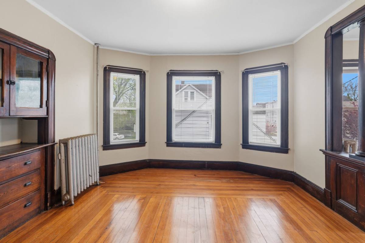 Apartment for rent at 43 Elmdale St, West Springfield, MA 01089