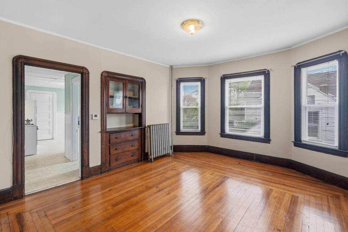 Apartment for rent at 43 Elmdale St, West Springfield, MA 01089