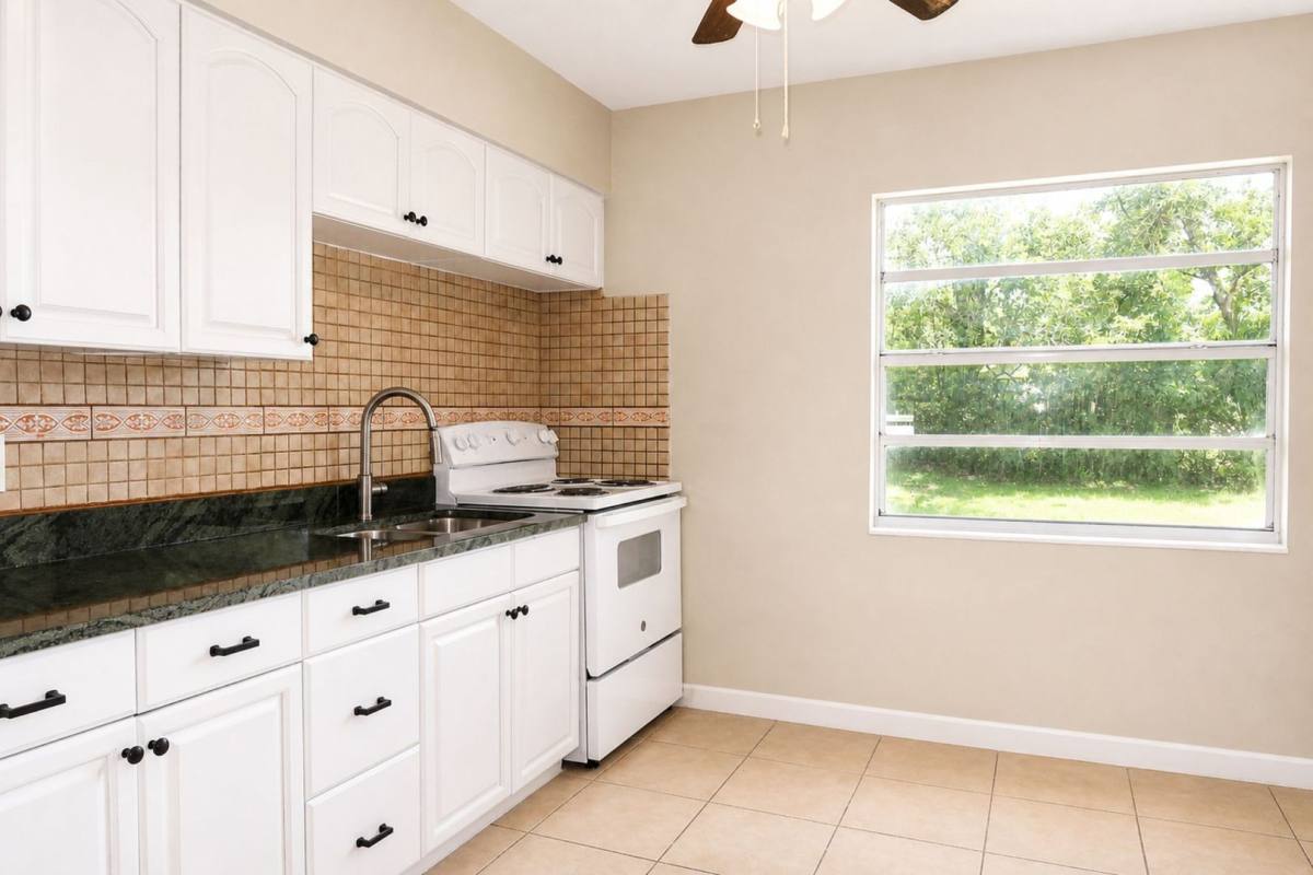 House for rent at 821 14th Ave NW, Largo, FL 33770
