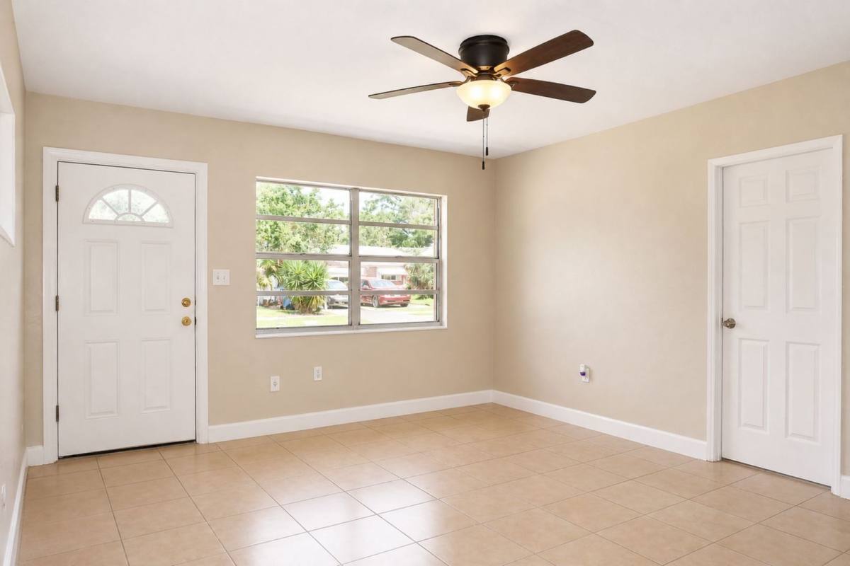 House for rent at 821 14th Ave NW, Largo, FL 33770