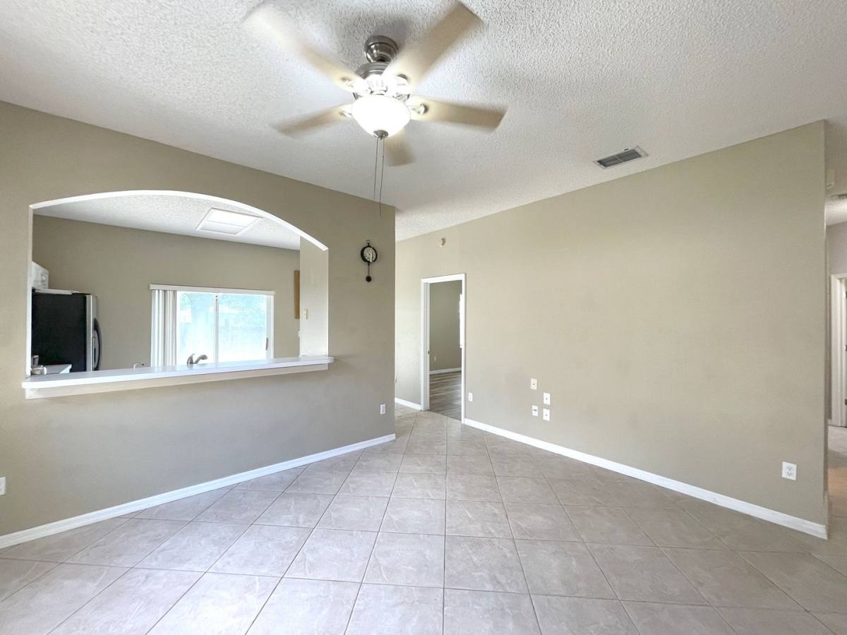 House for rent at 12751 Woodbury Oaks Dr, Orlando, FL 32828