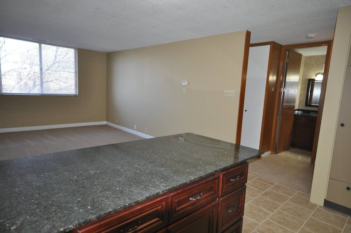 Apartment for rent at 601 So 18th St, Lincoln, NE 68508