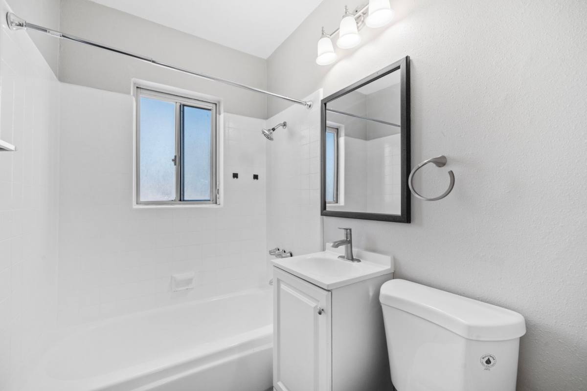 Apartment for rent at 11500 Colima Rd, Whittier, CA 90604