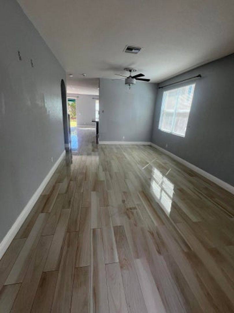 House for rent at 810 Palm Tree Lane, West Palm Beach, FL 33415