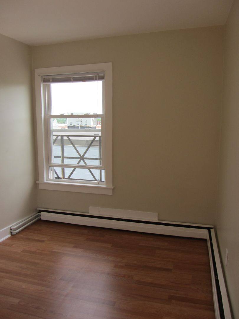 Apartment for rent at 13 Bacon St, Biddeford, ME 04005
