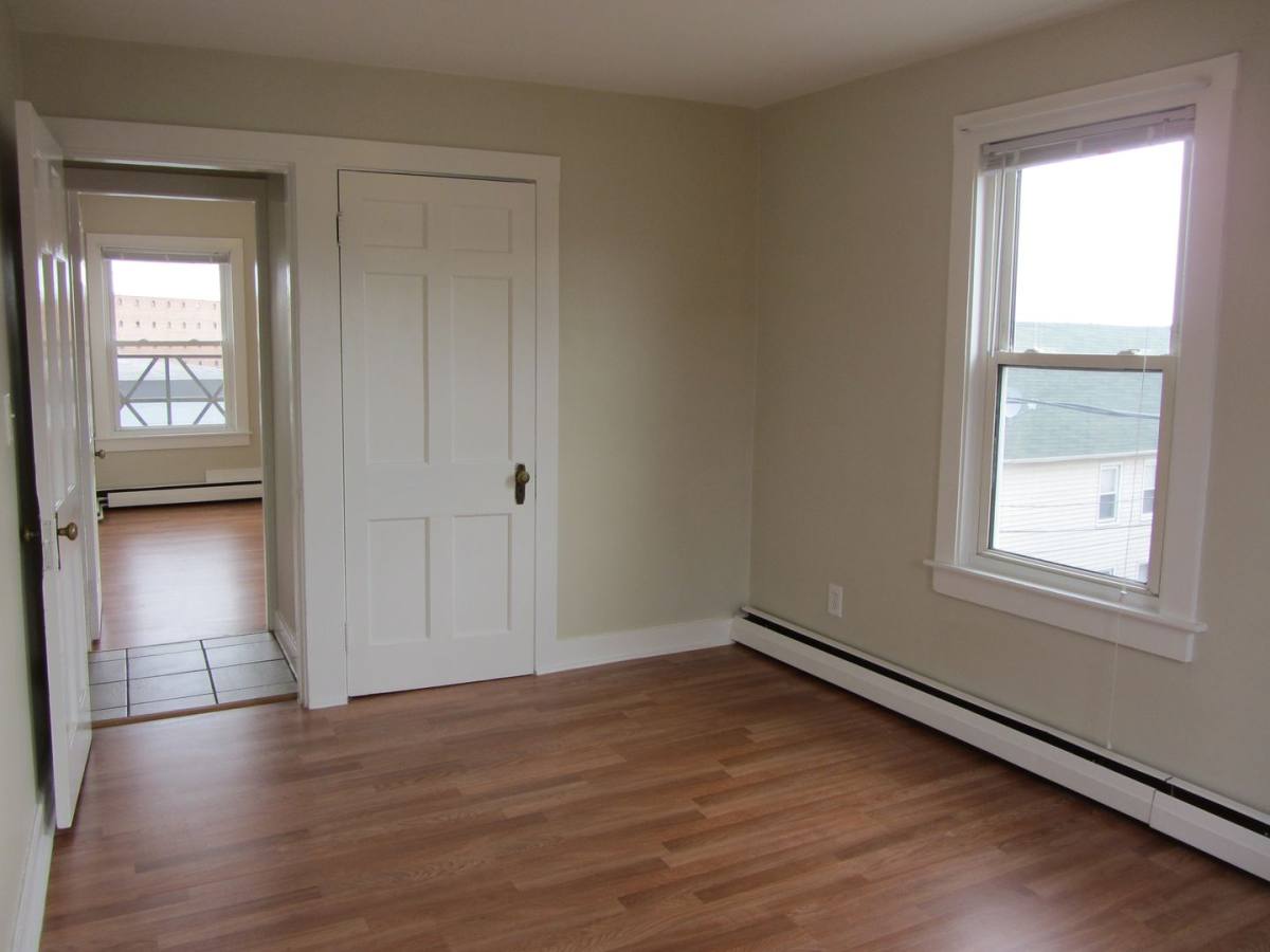 Apartment for rent at 13 Bacon St, Biddeford, ME 04005