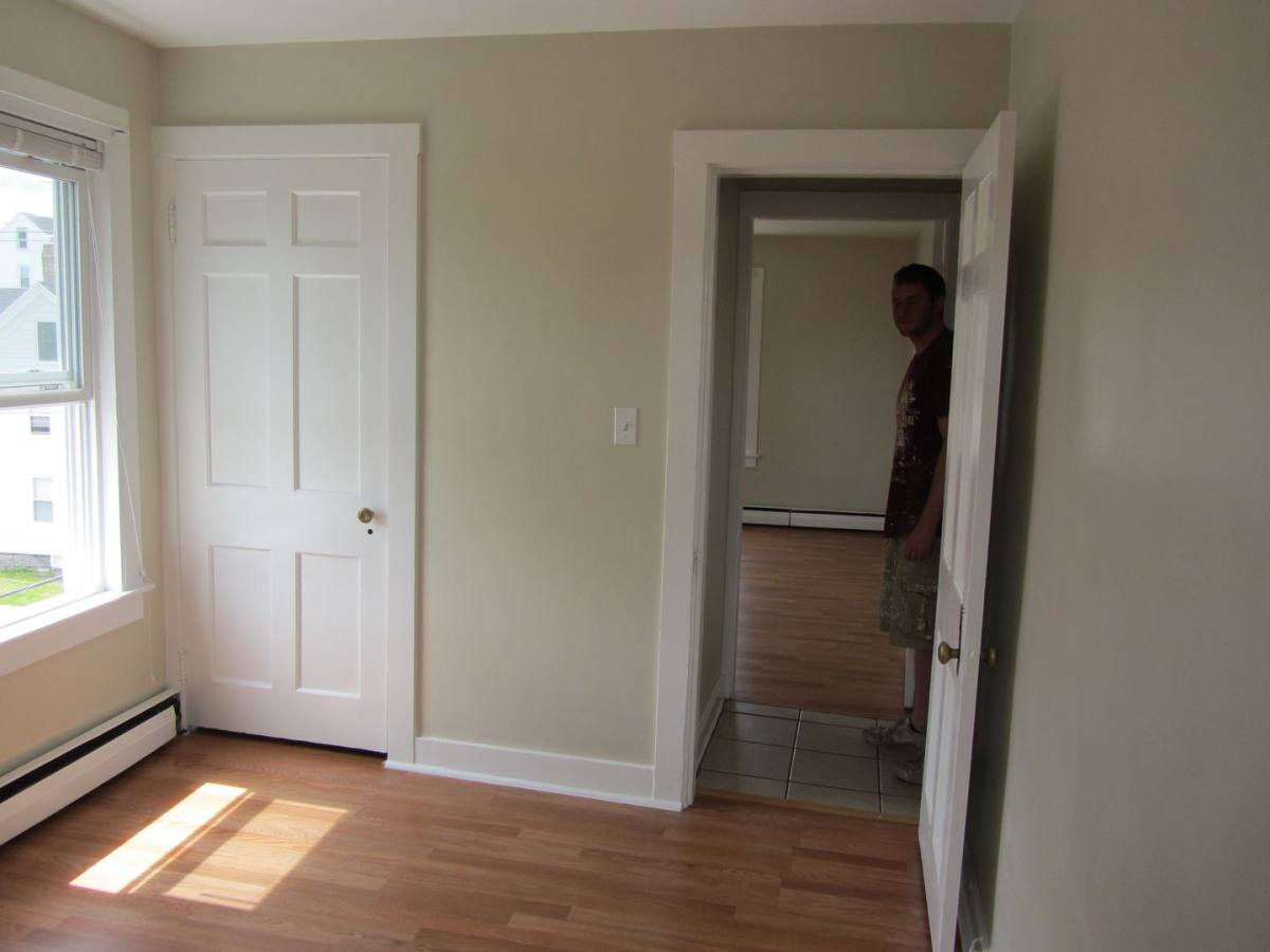 Apartment for rent at 13 Bacon St, Biddeford, ME 04005