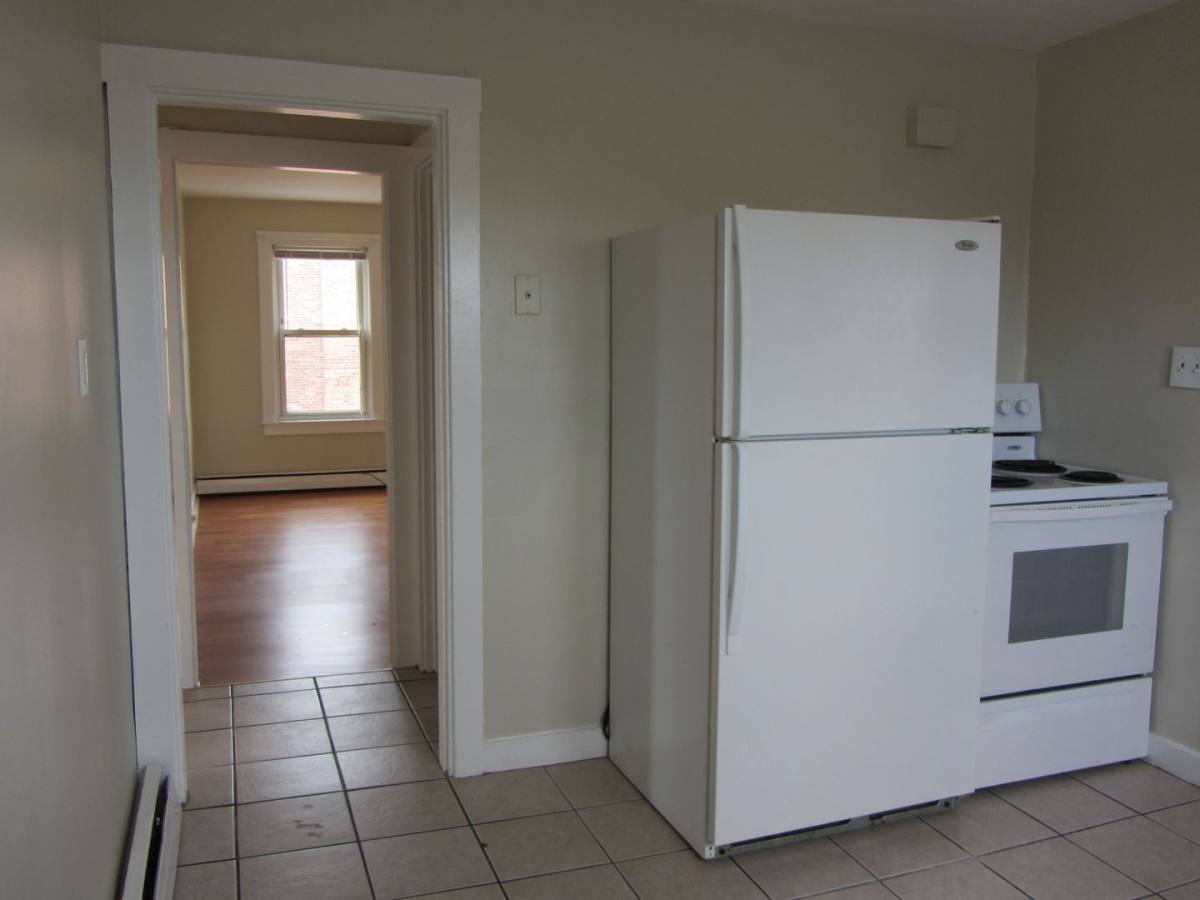 Apartment for rent at 13 Bacon St, Biddeford, ME 04005